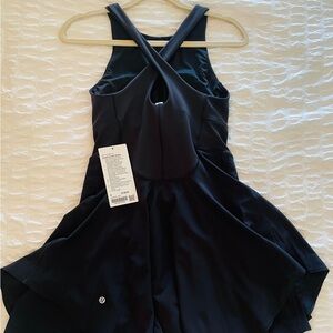 NWT Lululemon dress. Size 6